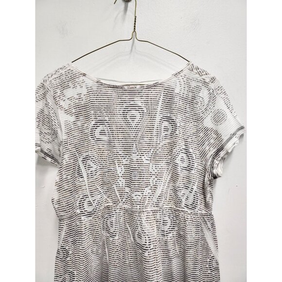 Live and Let Live Womens BOHO Tunic Top Large Gray Striped Embellished Lace - Picture 8 of 9